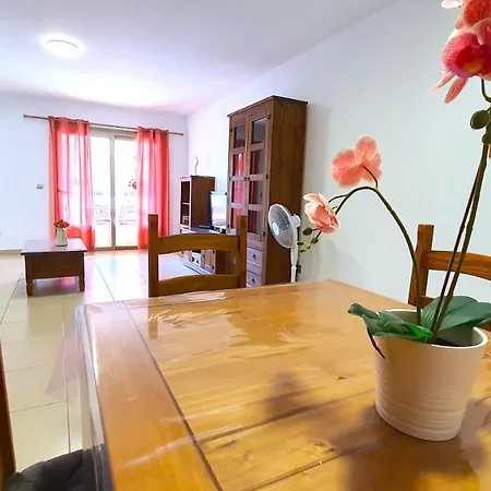 Paradise מלון Alcalá